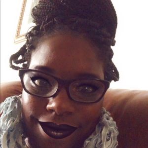 Meet your Posher, Erica